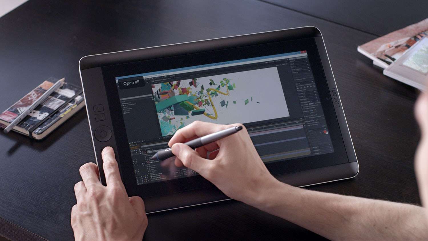Infographiste 3D travaillant sur une modélisation et animation numérique